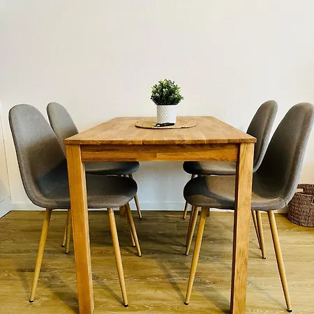 Nanis & 酒店 施坦胡德